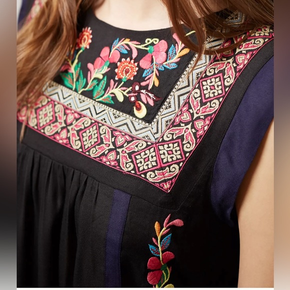 Kyra Embroidered Tunic by Floreat / size 0 - Picture 2 of 6